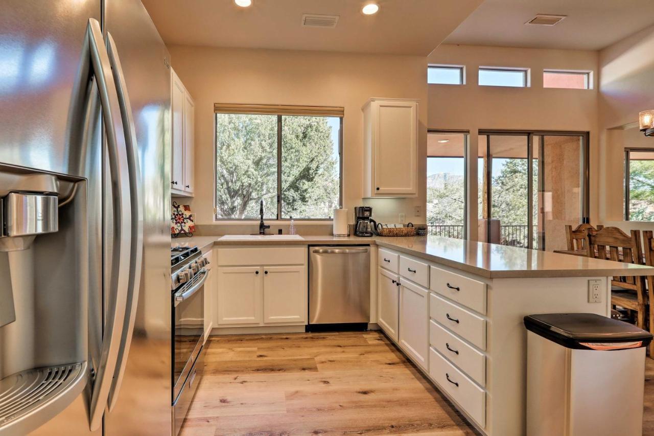 Luxury Sedona Living Remodeled With Red Rock Views! Villa Exterior photo